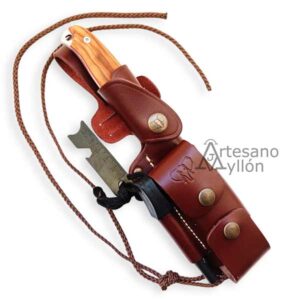 Funda multiposición y accesorios incluidos con el cuchillo Cudeman Ness Wolf 208-LC