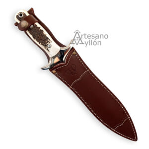 Cuchillo Cudeman Rehalero 104-C enfundado en funda de cuero marrón