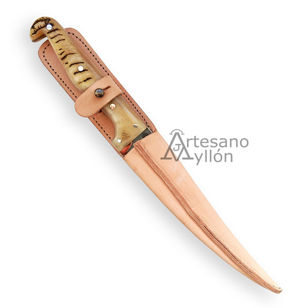 Cuchillo J&V Macho Riojano en funda de piel natural cosida