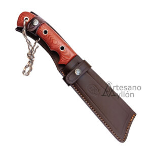 Machete Muela Sherpa 18-C enfundado en funda de cuero marrón