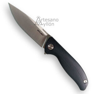 Navaja Iakue Águila 11016 con hoja de acero D2 satinada de 8 cm, mango ergonómico en G-10 negro y apertura tipo flipper.