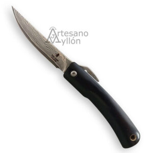 Navaja Yuki Damasco 71 Capas modelo 76204 abierta, con hoja de 7,5 cm en acero damasco y mango de ébano.