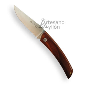 Navaja Muela NP-8CO abierta, con hoja de acero inoxidable 440 y mango de madera de cocobolo de tono oscuro y vetas naturales.