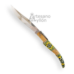 Navaja Third carraca N53N abierta con hoja disponible en 11, 13 y 15 cm y mango decorado