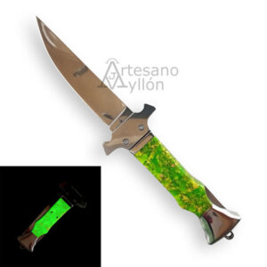 Navaja Third N200V abierta con mango verde fluorescente