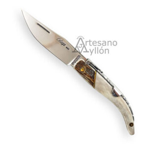 Navaja Celaya Ciervo Pulido 2610-BP abierta mostrando hoja de acero inoxidable 440 pulido tradicional de 80 mm con grabado Celaya 440, mango combinado en ciervo natural y ciervo pulido con cintillo de latón, sistema de palanquilla visible y acabado artesanal.