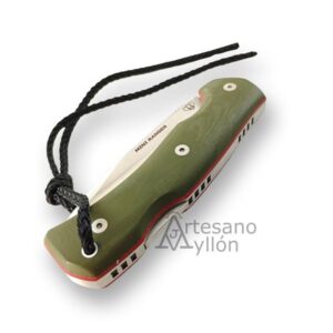Navaja Cudeman Mini Ranger 337-GVF cerrada mostrando el mango verde de G10 con tornillos Allen inoxidables y el lomo parcialmente dentado visible en la parte superior.
