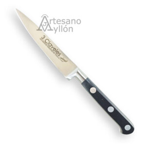 Cuchillo puntilla 3 Claveles Forgé 01560 con hoja corta de acero inoxidable semi-mate de 10 cm y mango negro ergonómico de POM con tres remaches metálicos sobre fondo claro.