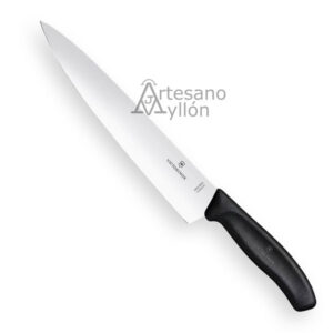 Cuchillo de chef Victorinox Swiss Classic 6.8003.22 con hoja ancha de acero inoxidable de 22 cm y mango negro ergonómico antideslizante sobre fondo claro.