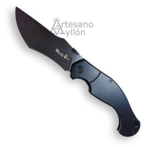 Navaja Muela Verdugo-10G abierta con hoja negra lavado a la piedra de acero D2 de 10,5 cm y mango negro de G10 con diseño ergonómico sobre fondo claro.