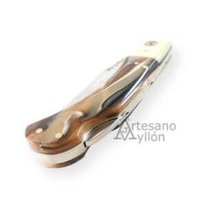 Navaja Miguel Nieto Iberia 649-MET con hoja MOVA 1.4116 de 8 cm, mango de micarta hueso y metacrilato marrón, bloqueo Back Lock. Fabricada en Albacete.